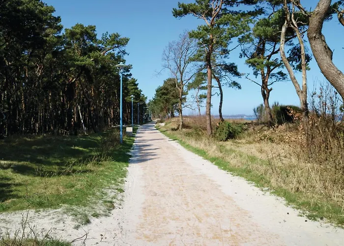 Feriehus In With Wifi Glowe